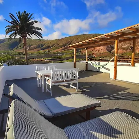 Casitas Country house